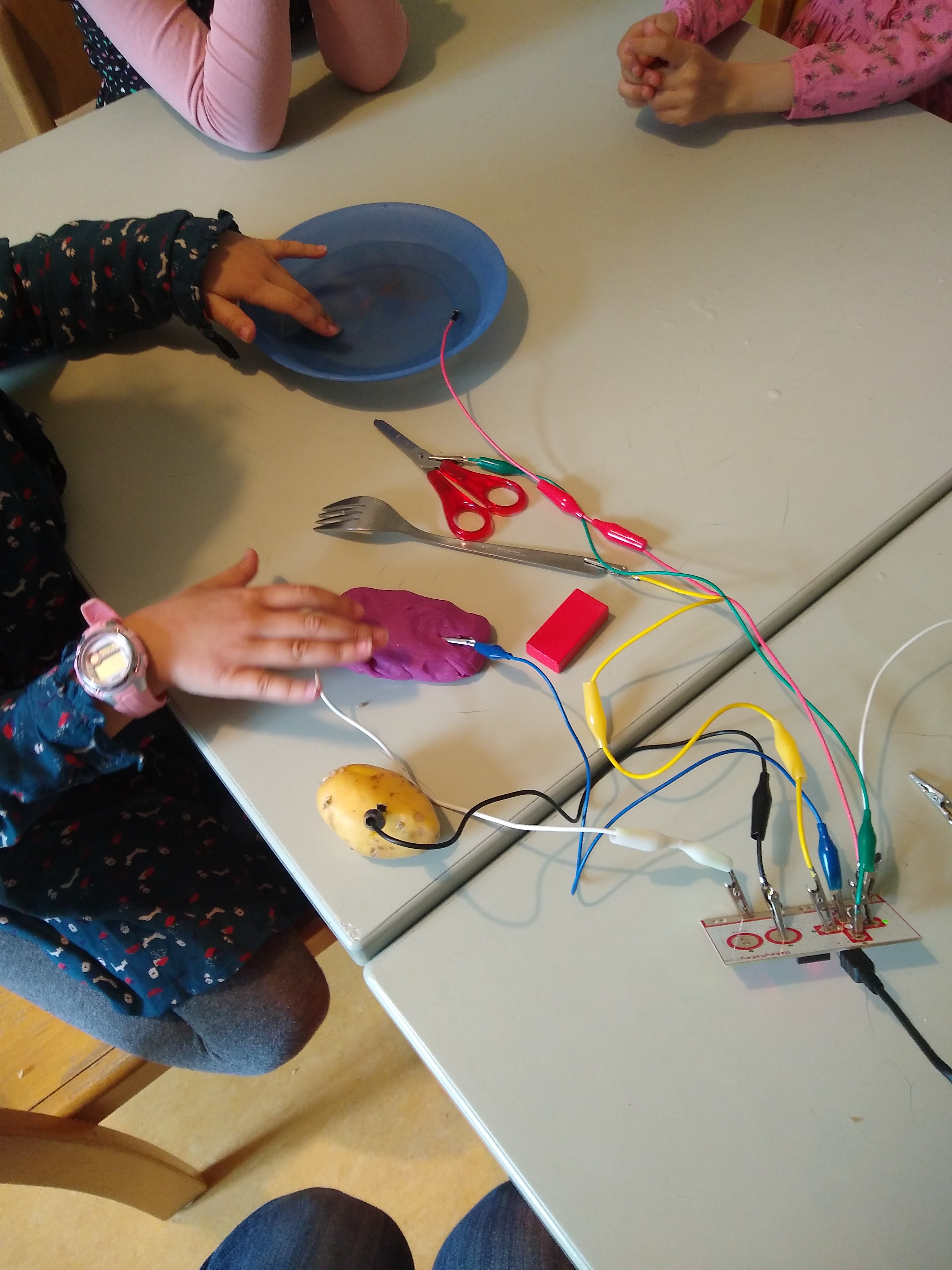 experiment mit strom kinder